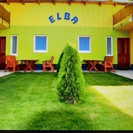 Apartmany Elba Veľký Meder Buitenkant foto