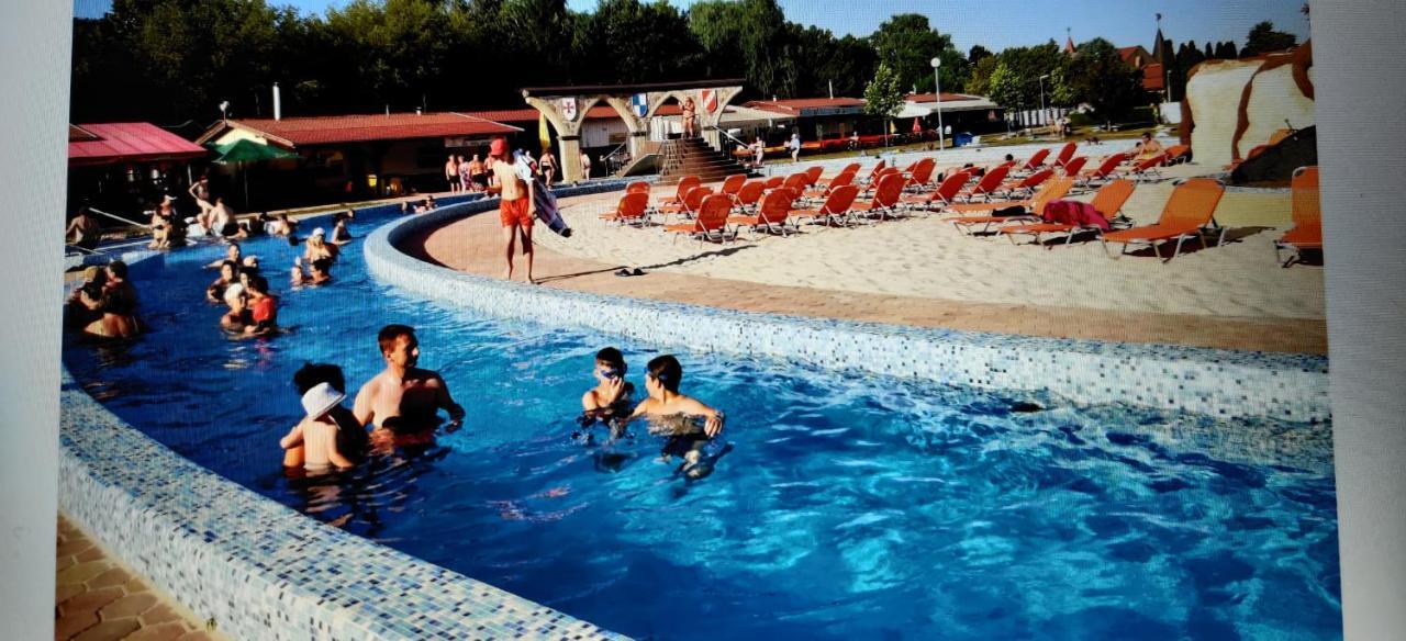 Apartmany Elba Veľký Meder Buitenkant foto