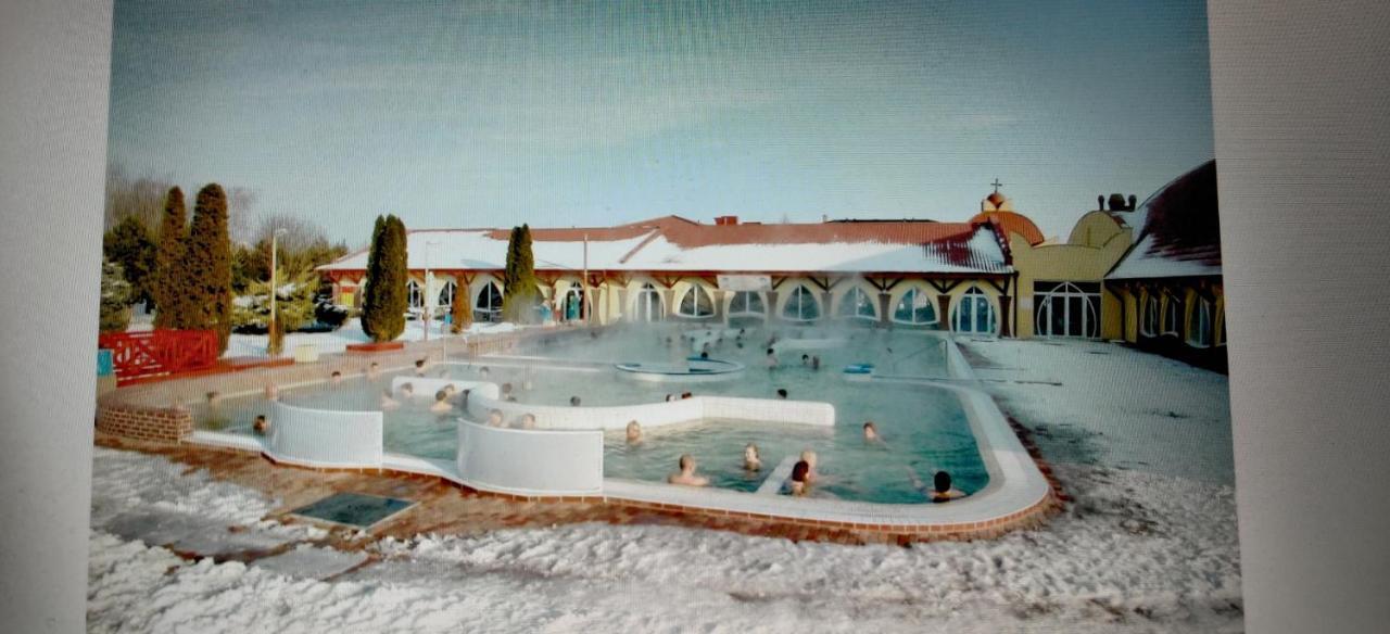 Apartmany Elba Veľký Meder Buitenkant foto